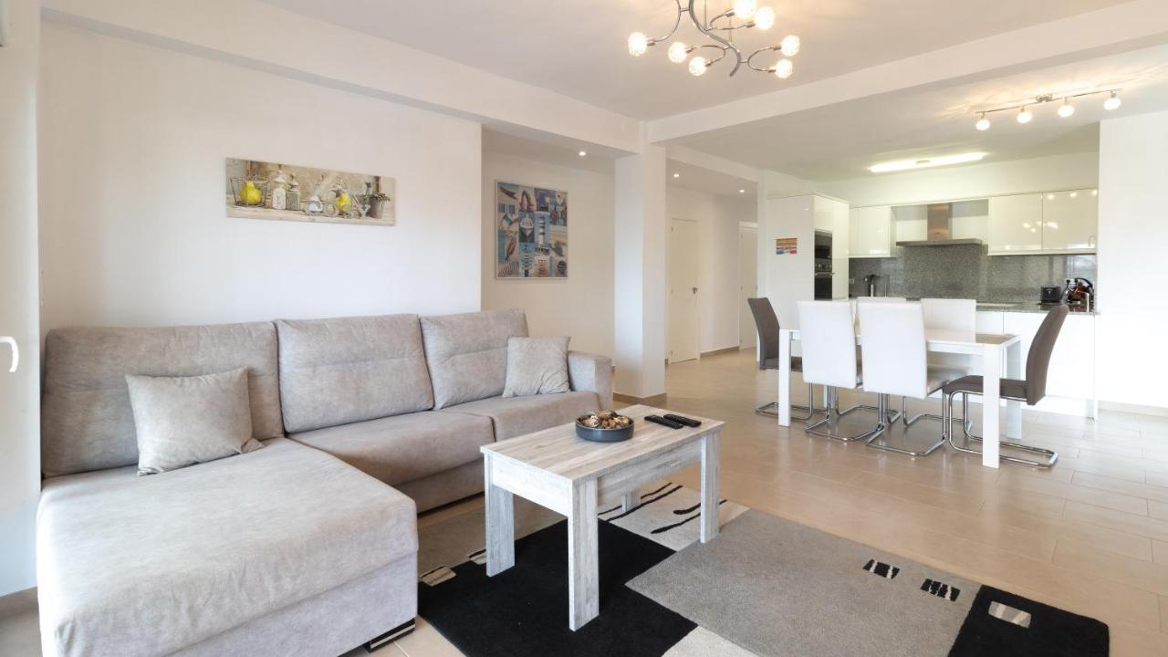 Modern 2 Bedroom Apartment 100 M From The Beach Javea Ngoại thất bức ảnh