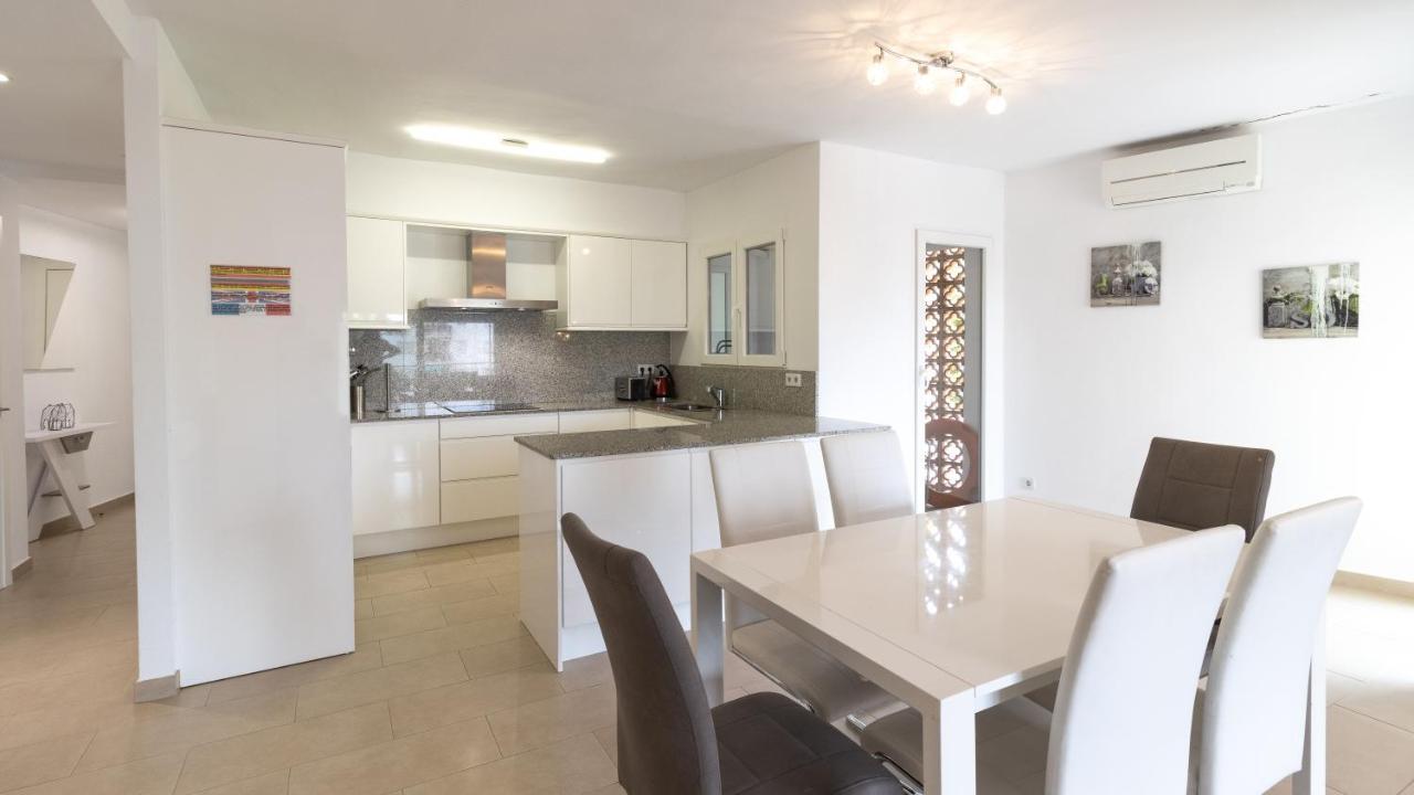 Modern 2 Bedroom Apartment 100 M From The Beach Javea Ngoại thất bức ảnh